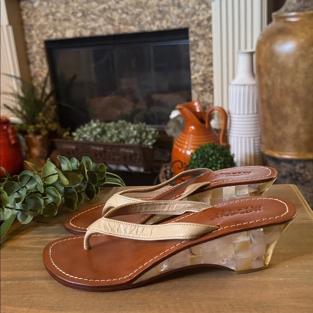 Mystique Wedge Leather Sandals Strappy Thong Size 8 Mother of Pearl Heels - Picture 3 of 9
